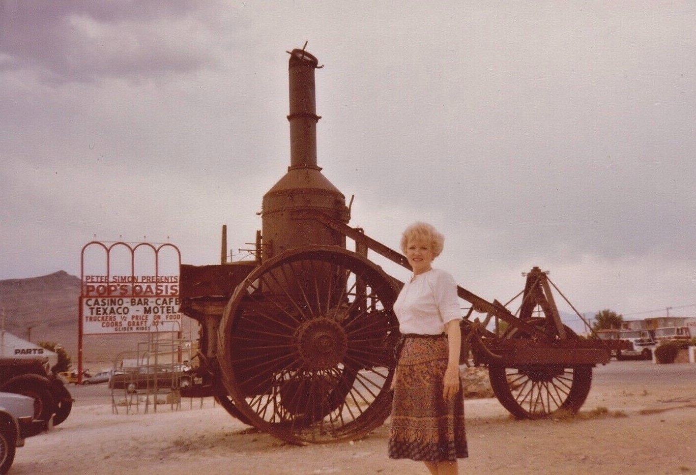 Steam tractor at Pop's Oasis